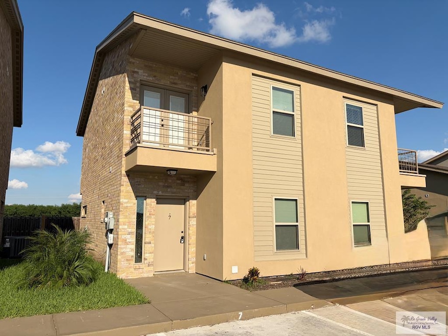 6105 Charmaine Ln unit 7, Brownsville, TX 78526 - photo 1