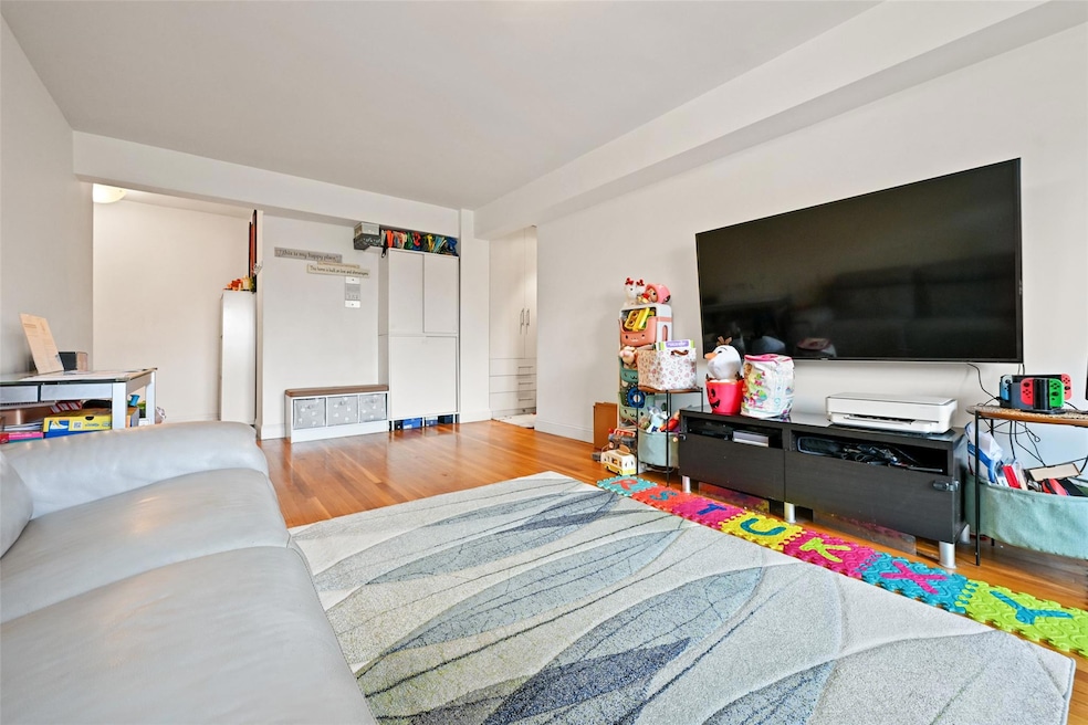 86-04 Grand Ave unit 4D, Elmhurst, NY 11373 - photo 1