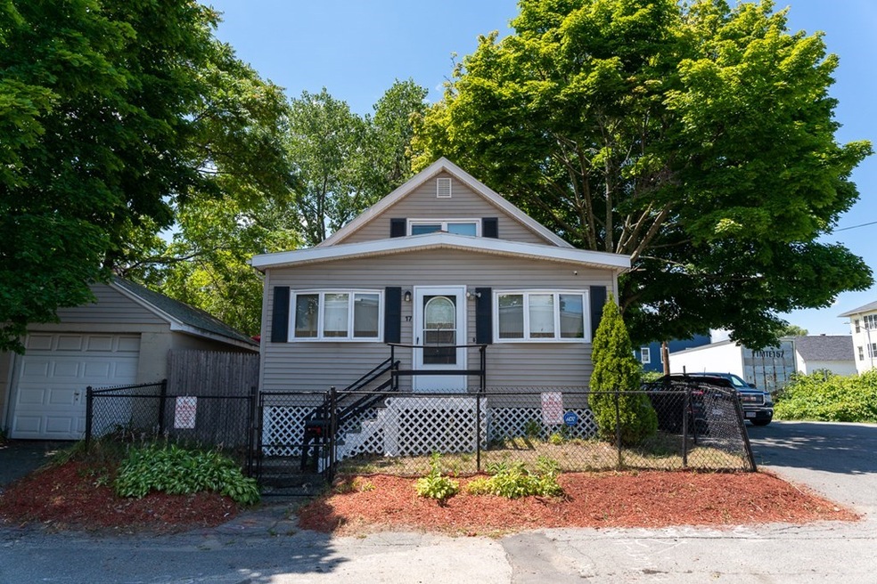 17 Kansas St, Worcester, MA 01610 - photo 1