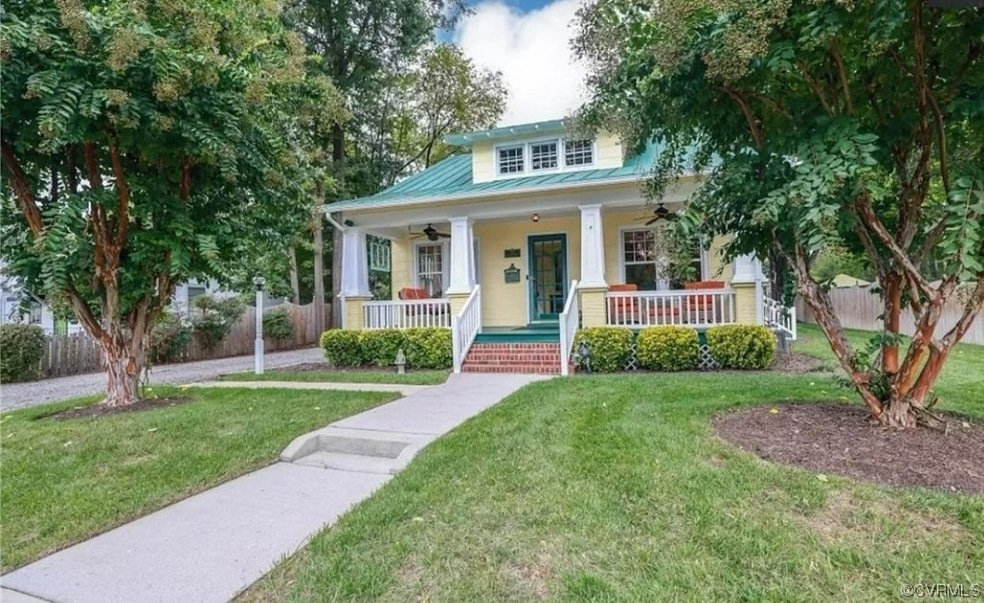 302 Thompson St, Ashland, VA 23005 - photo 1