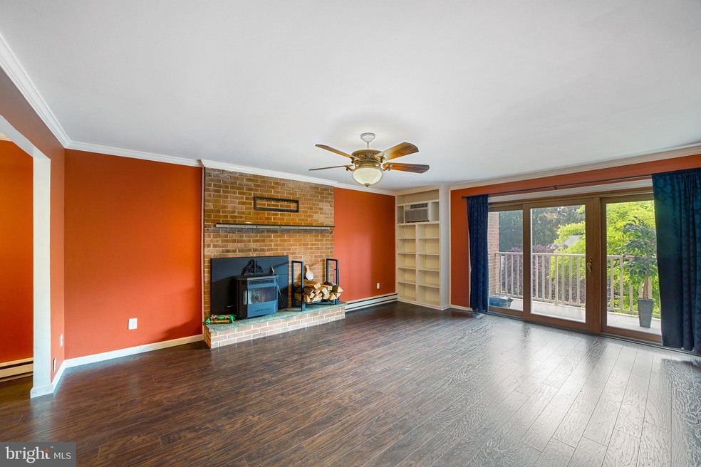 400 Winding Way unit C8, Downingtown, PA 19335 - photo 1