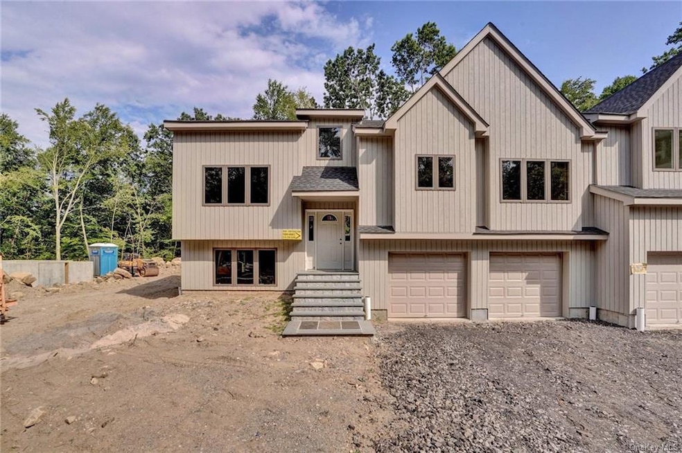 3 Green Briar, Somers, NY 10589 - photo 1