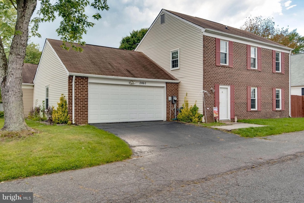 2460 Yarmouth Ln, Crofton, MD 21114 - photo 1