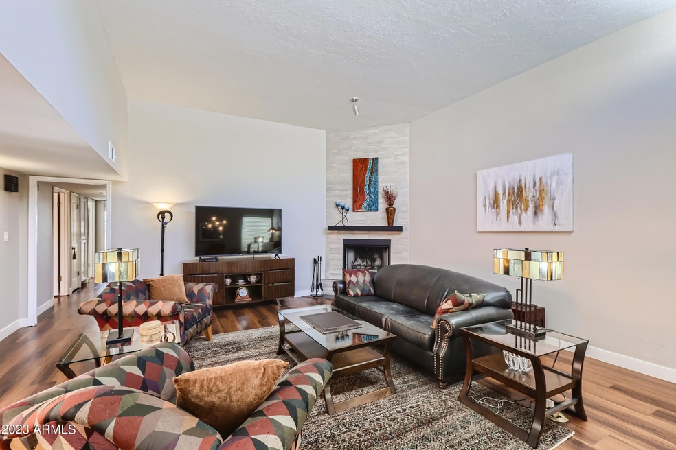 06 Living Room