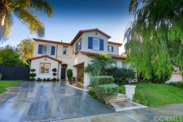 Beautiful home with lots of space for toys (2 car 
