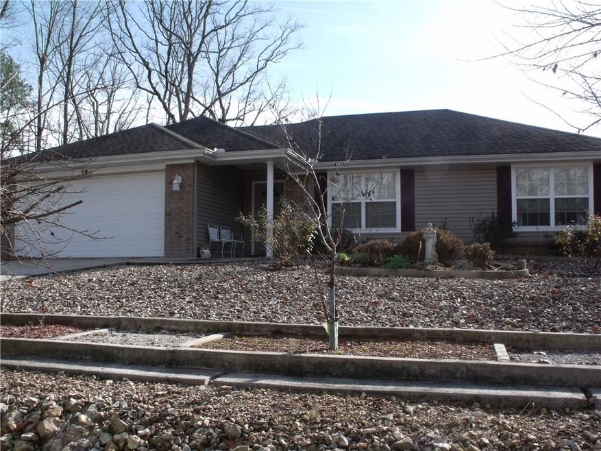 19 Lyndhurst Dr, Bella Vista, AR 72714 - photo 1