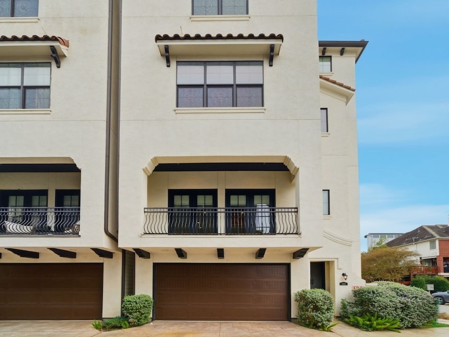 4224 Gibson St, Houston, TX 77007 - photo 1