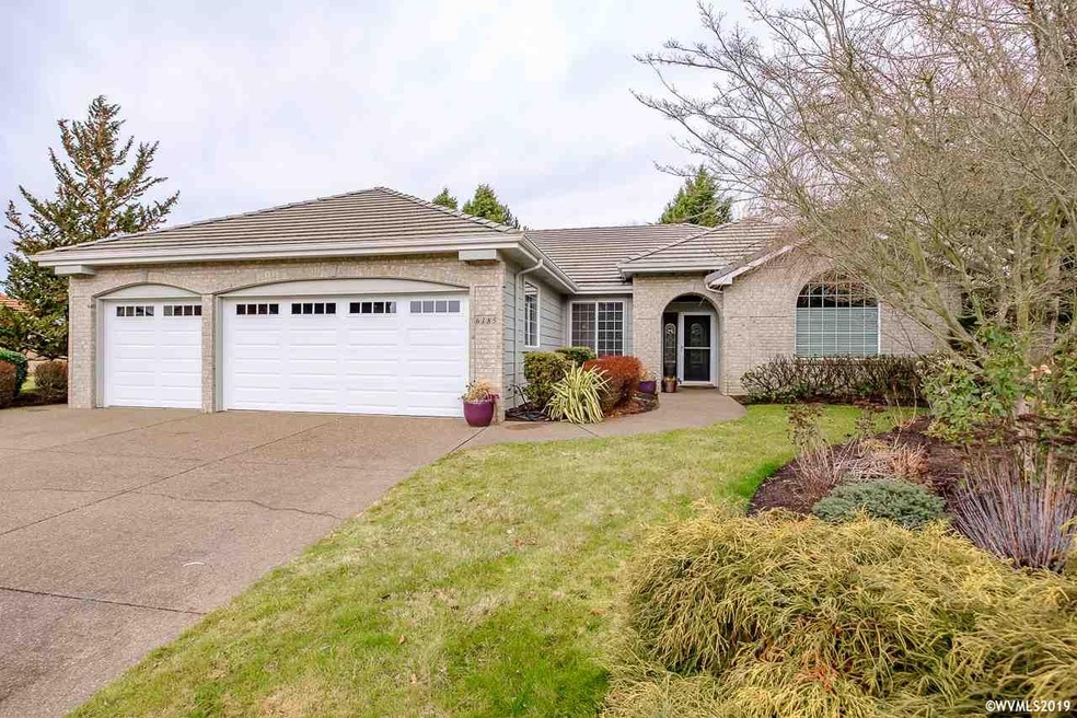 Beautiful Custom Home at McNary Estates.