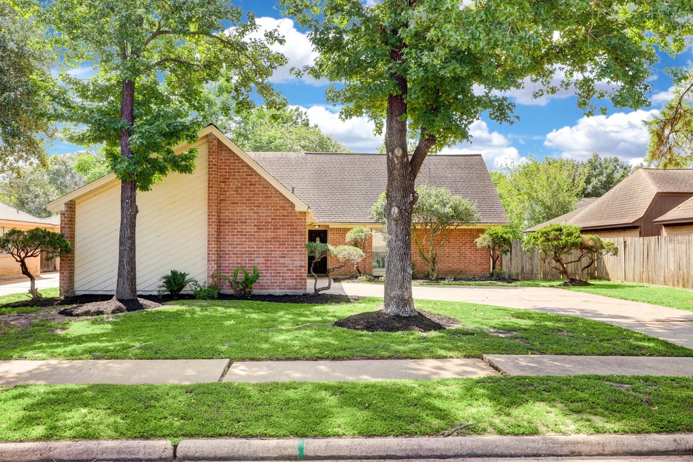 15314 Glenwood Park Dr, Houston, TX 77095 - photo 1