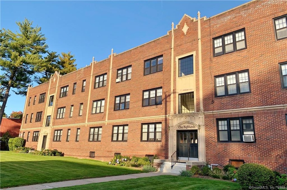 6 Highland St unit A1, West Hartford, CT 06119 - photo 1