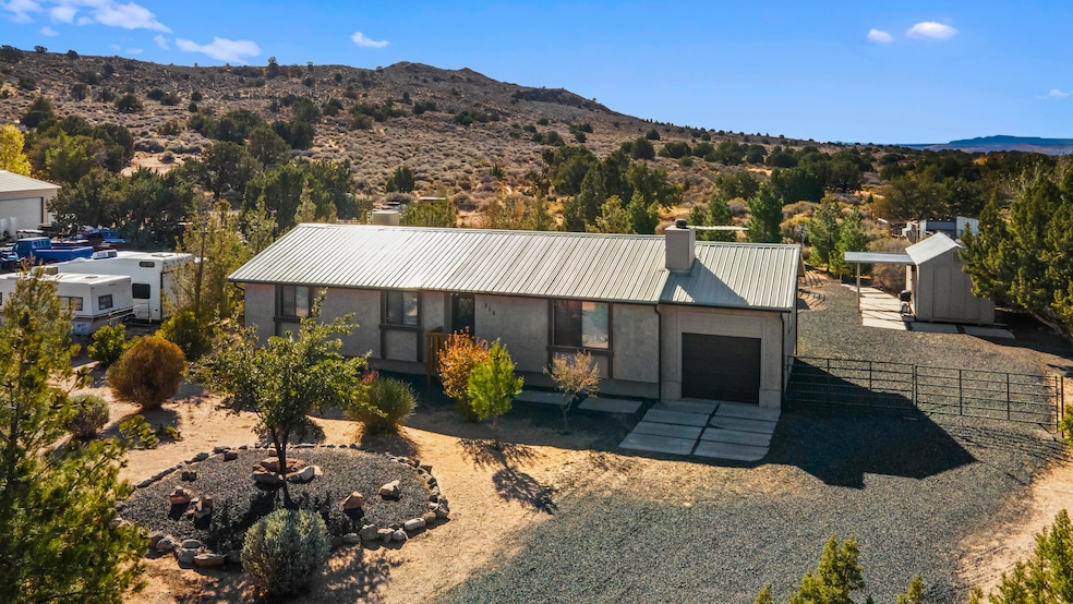 312 E Homespun Cir, Leeds, UT 84746 - photo 1