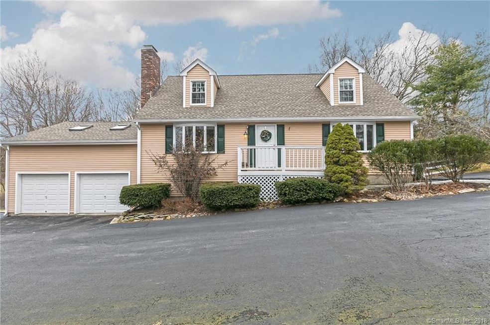 301 Leavenworth Rd, Shelton, CT 06484 - photo 1