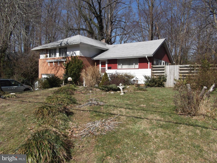 10940 Byrd Dr, Fairfax, VA 22030 - photo 1