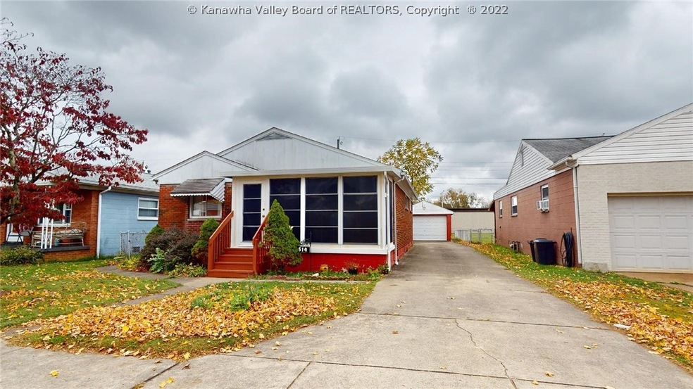 514 24th St, Dunbar, WV 25064 - photo 1