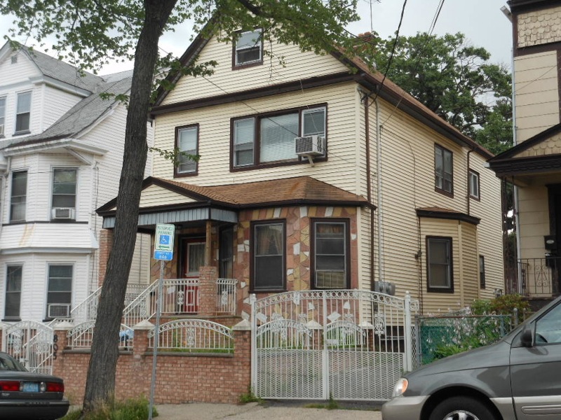 805 Parker St, Newark, NJ 07104 - photo 1