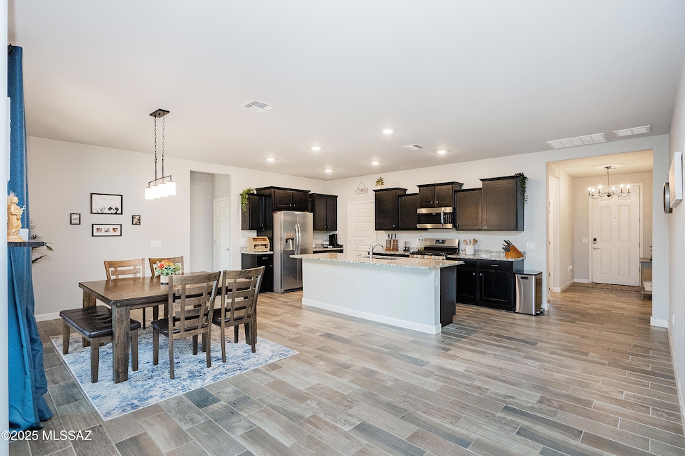 223 W Sg Posey St, Vail, AZ 85641 - photo 1