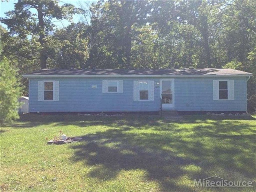 4675 11th St, Kimball, MI 48074 - photo 1