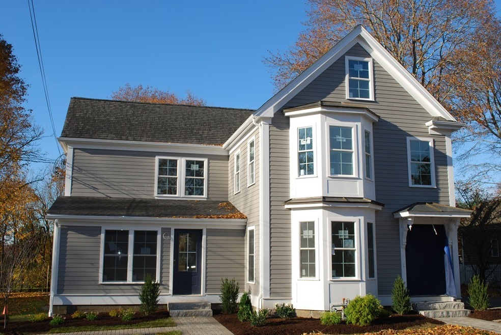 14 Adams St unit 1, Medfield, MA 02052 - photo 1