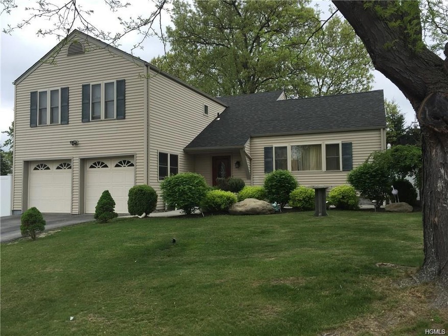 102 Shelly Ct, Cornwall, NY 12518 - photo 1