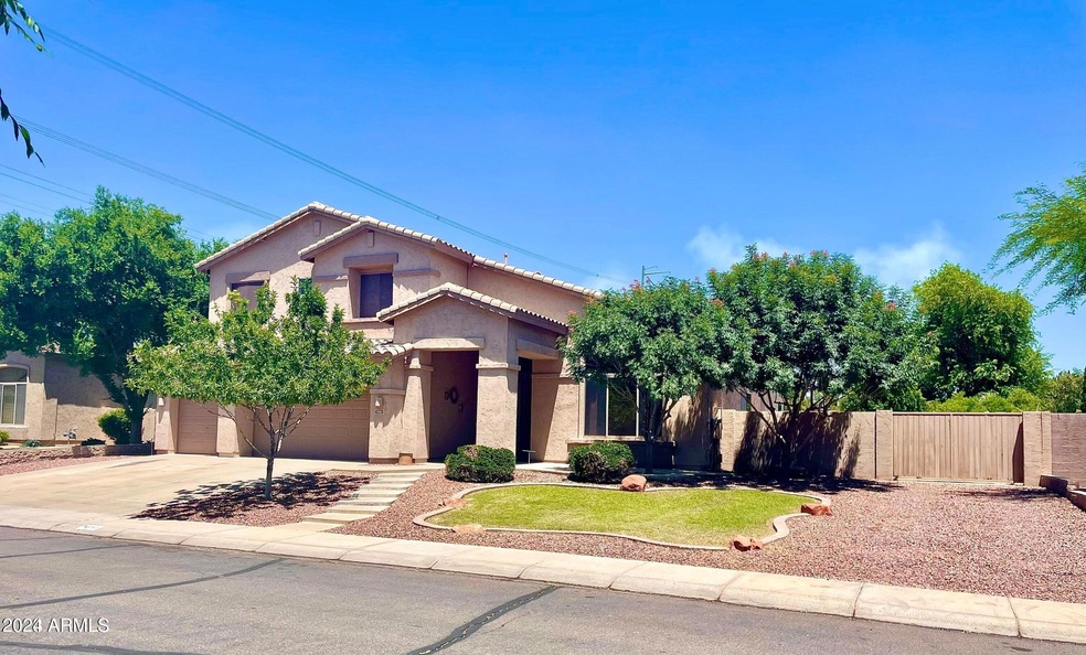 345 N Date Palm Dr, Gilbert, AZ 85234 - photo 1