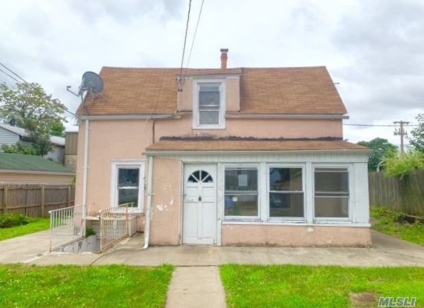 253 John St, Lawrence, NY 11559 - photo 1