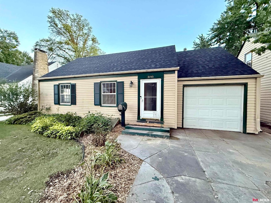 3733 C St, Lincoln, NE 68510 - photo 1