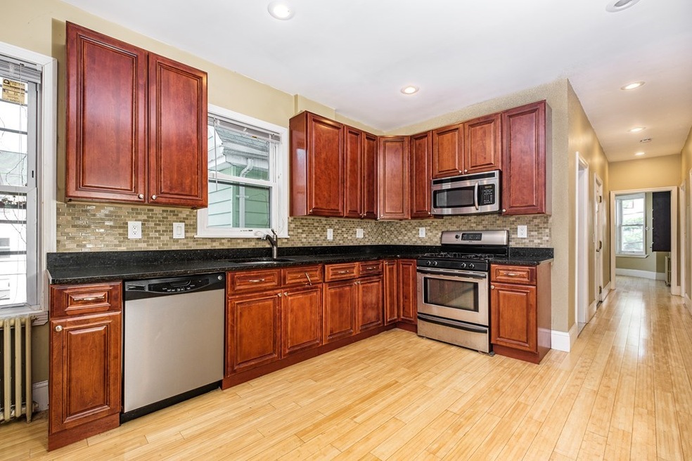 106 Murdock St unit 2, Brighton, MA 02135 - photo 1