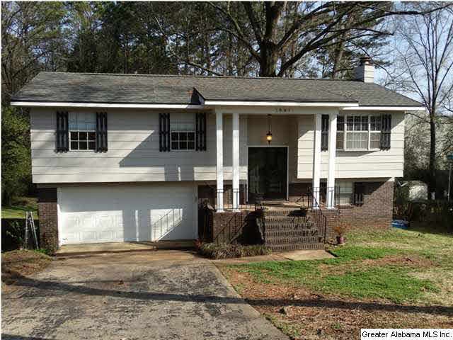 Welcome Home to 1807 Hillcrest Rd NE- Clay Chalkvi