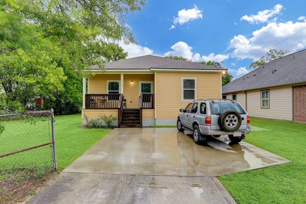 Sold • Co-Listing Agent