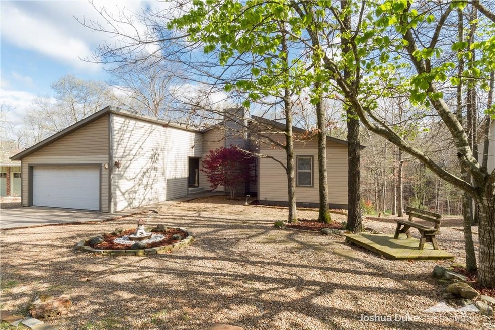 33 N Cerney Lane:  Low maintenance exterior?  Here you go!