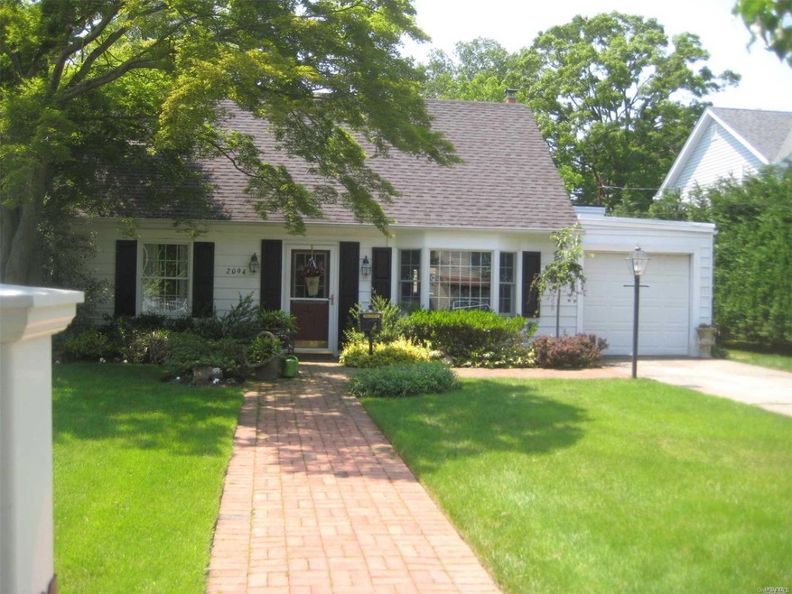 unlisted-address, Seaford, NY 11783 - photo 1