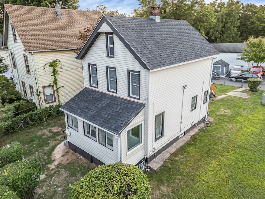 634 Newhall St, Hamden, CT 06517 - photo 1