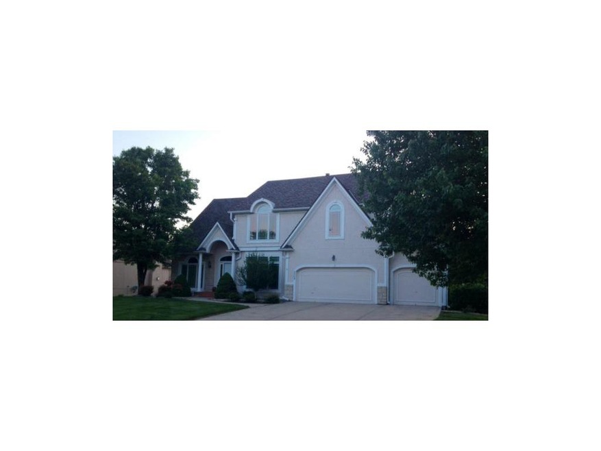Welcome home to Riss Lake! 2 story, 4 bedroom/4.5 
