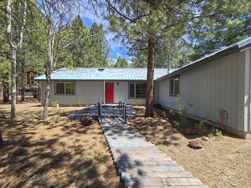 51814 Black Pine Way