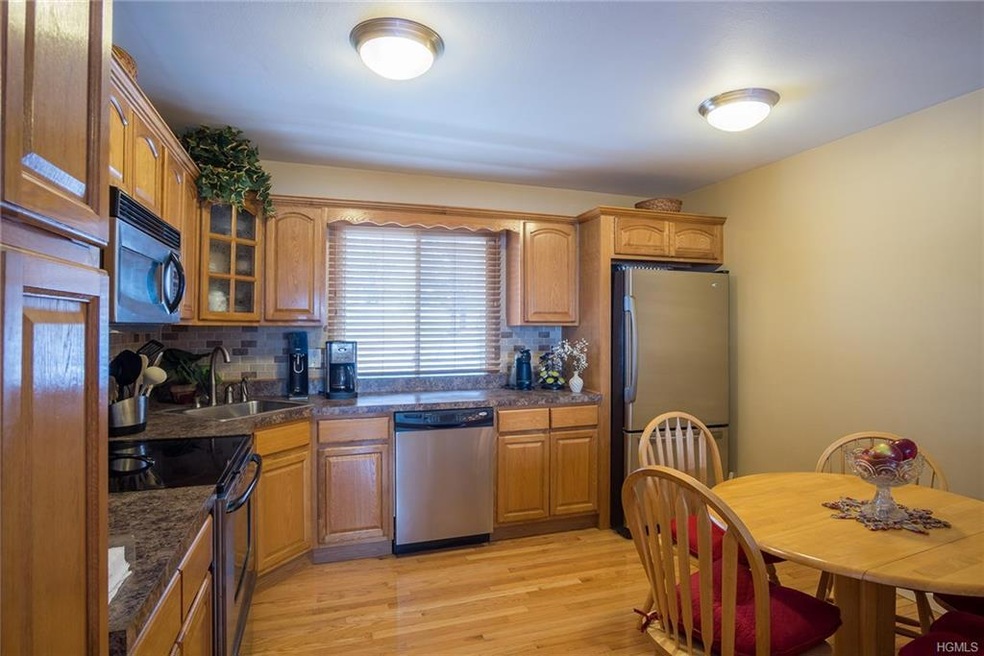 675 N Route 6 Rd unit A-12, Carmel, NY 10541 - photo 1