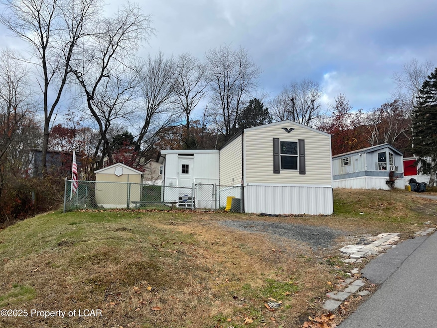 17 Mount Lookout Park, Exeter, PA 18643 - photo 1