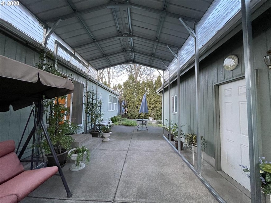 1510 N Maple St, Canby, OR 97013 - photo 1