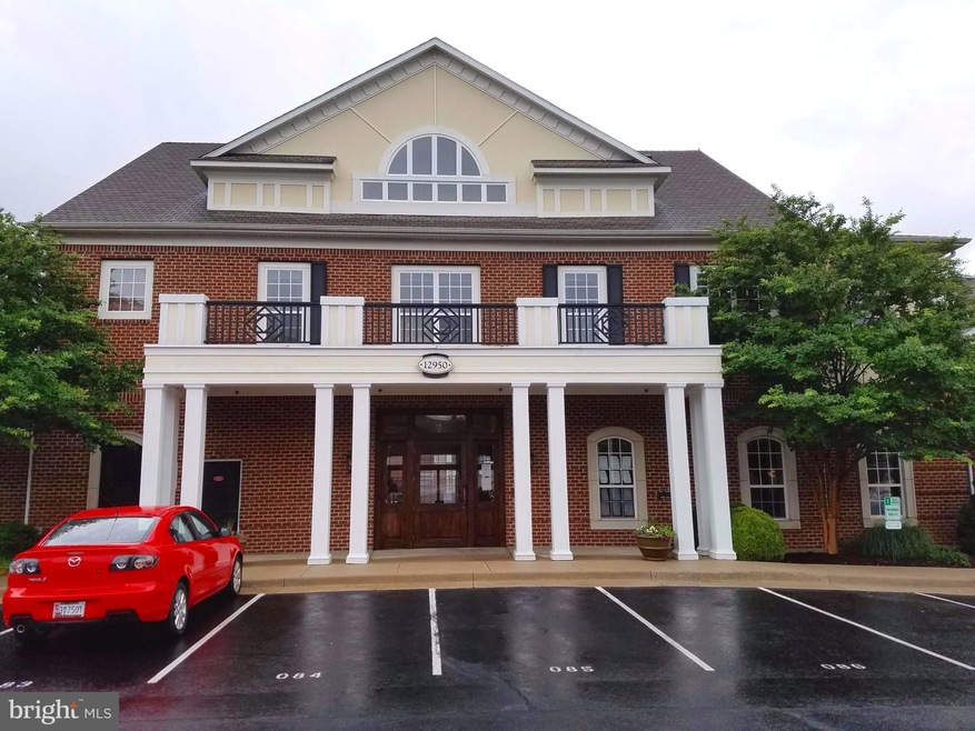 12909 Centre Park Cir unit 101, Oak Hill, VA 20171 - photo 1