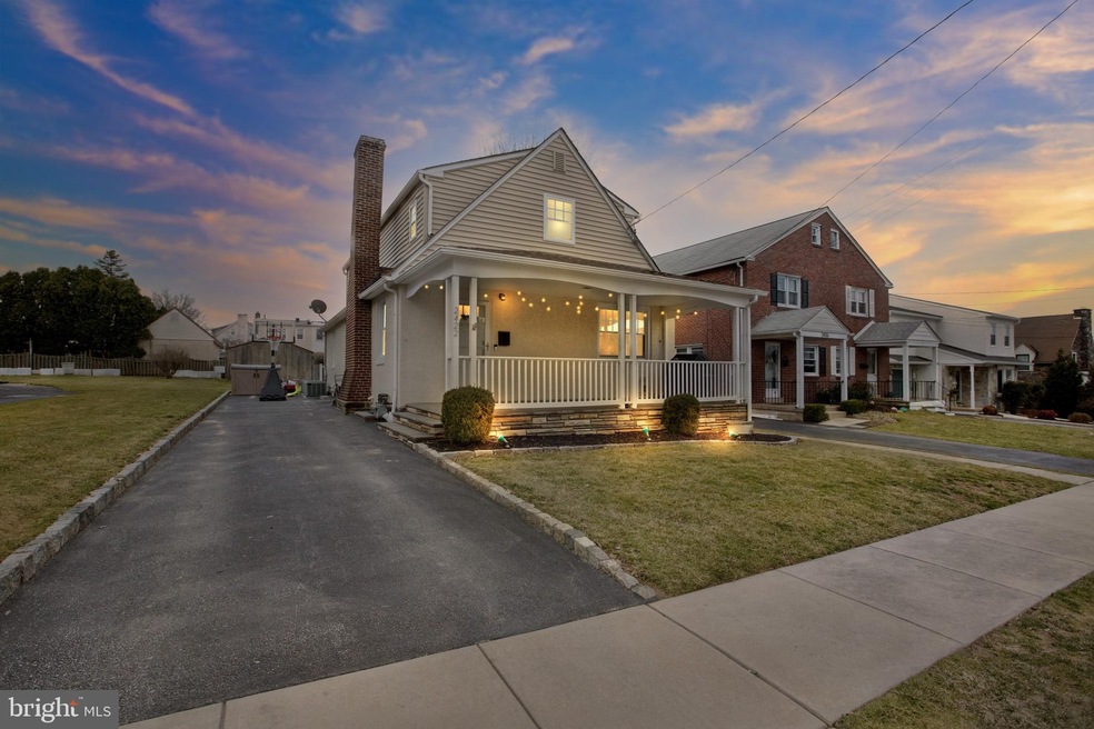 2422 Chestnut Ave, Ardmore, PA 19003 - photo 1