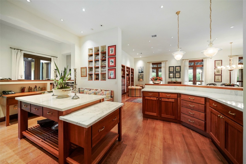 19 Grand Colonial Dr, Spring, TX 77382 - photo 1