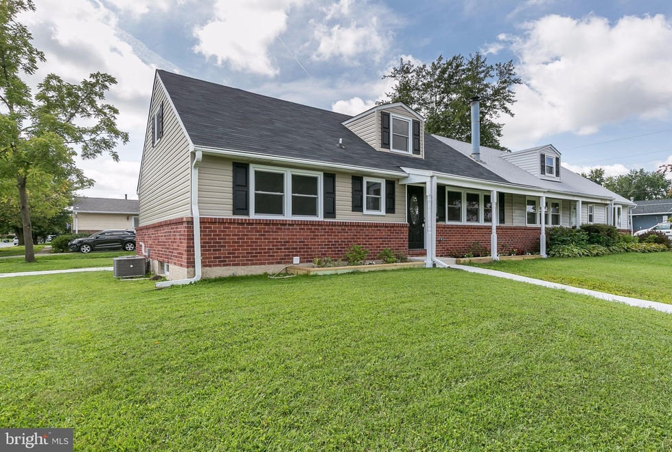 3507 Quatman Ave, Parkville, MD 21234 - photo 1