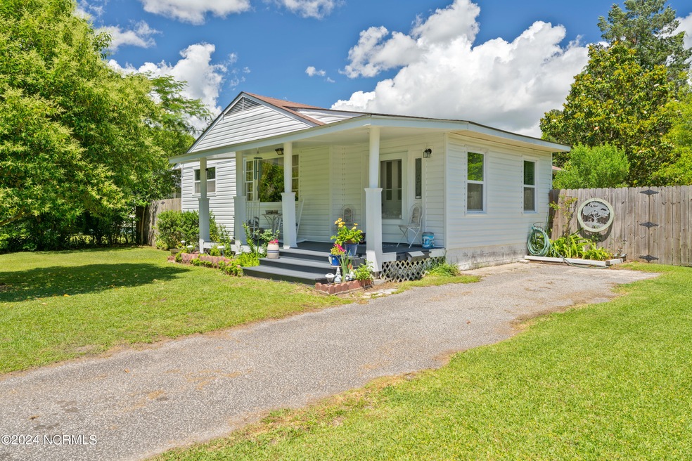 616 Williams St, Jacksonville, NC 28540 - photo 1