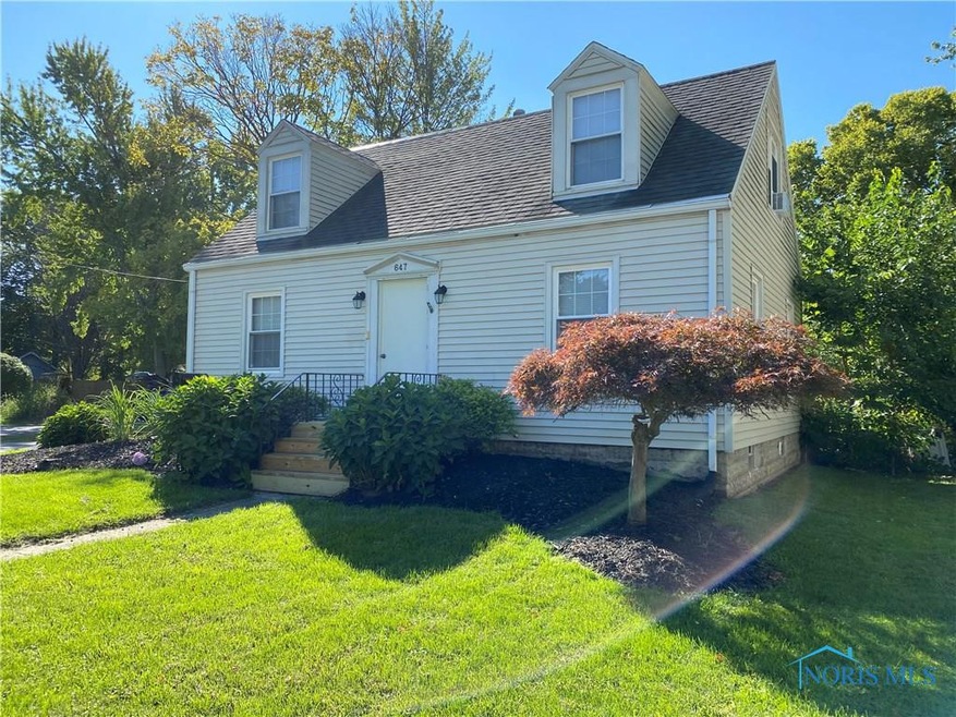 647 Center St, Findlay, OH 45840 - photo 1