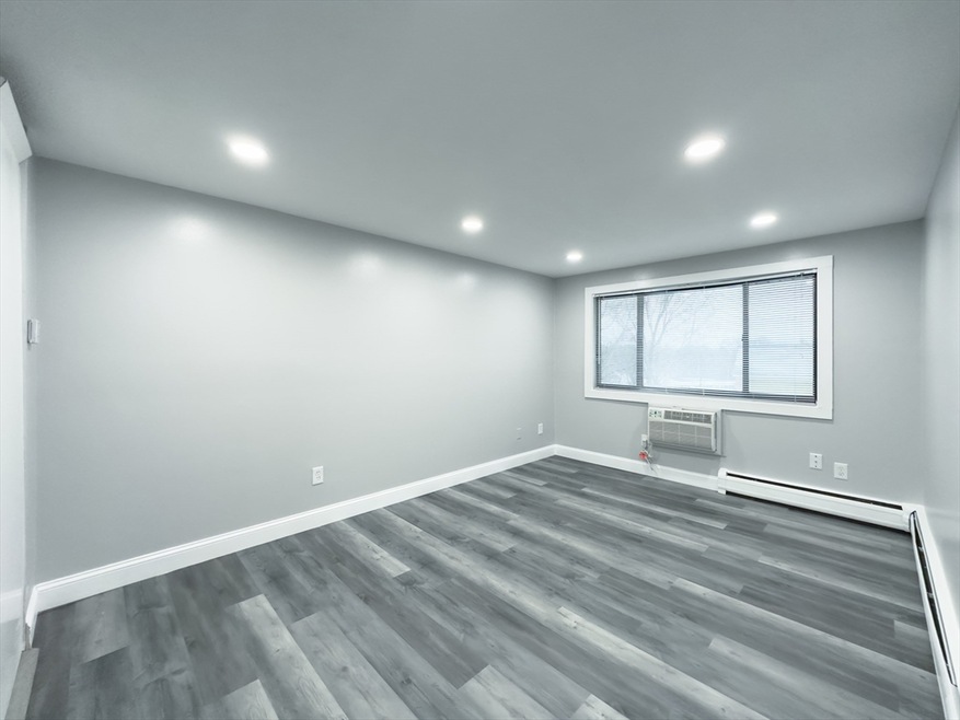 70 Union St unit 15, Methuen, MA 01844 - photo 1