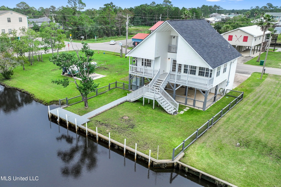 11113 Lagan St, Bay Saint Louis, MS 39520 - photo 1