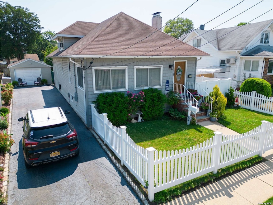 2911 Yale Place, Baldwin, NY 11510 - photo 1