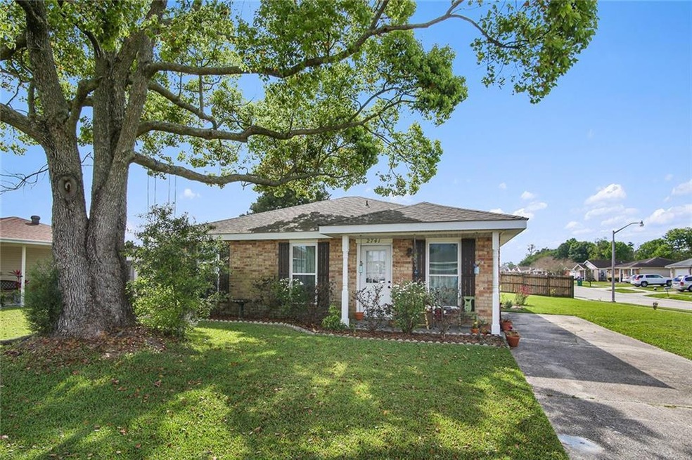 2741 Bayou Boeuf Dr, Marrero, LA 70072 - photo 1