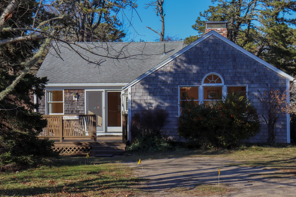 6 Locust Lane