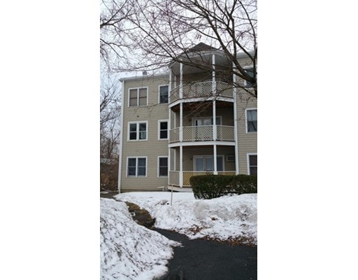 23 Randolph Place unit 211, Northampton, MA 01060 - photo 1