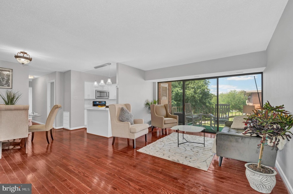 3710 N Rosser St unit 202, Alexandria, VA 22311 - photo 1